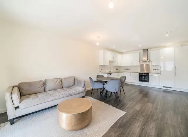 Beulah Hill, Streatham, SE19, photo 1