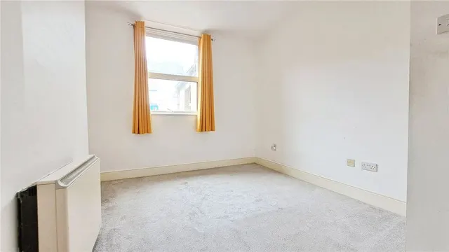 Queens Road, Hastings, TN34, photo 3