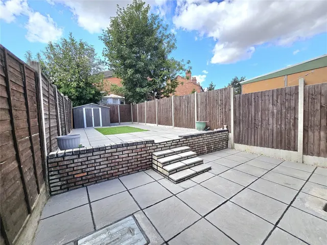 Photo 2 — Elmsdale Avenue, COVENTRY, West Midlands, CV6