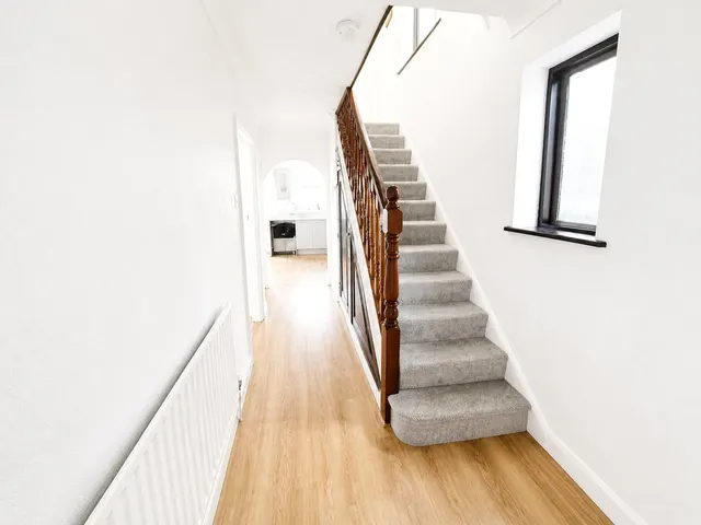 Conisborough Crescent, London, SE6, photo 3