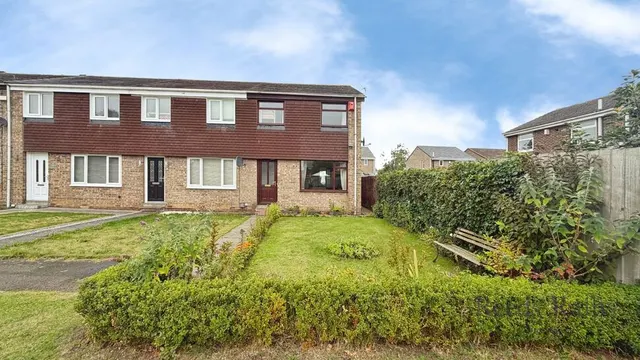 Walden Close, Ouston, Durham, DH2, photo 1