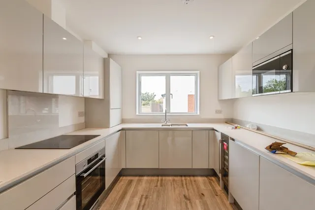 Harding Elms Road, Crays Hill, Billericay, CM11, photo 1