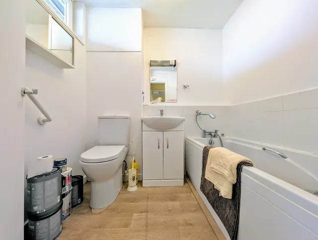 Guildbourne Centre, Worthing, BN11, photo 3
