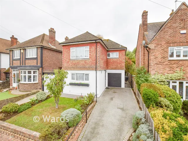 Parrock Avenue, Gravesend, DA12, photo 1