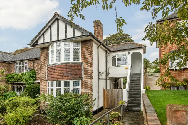 Glendale Drive, Wimbledon, SW19, photo 1