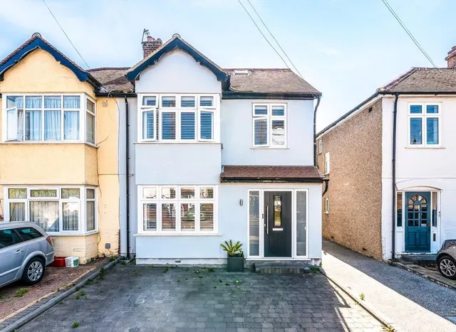 Chestnut Grove, Old Isleworth, TW7, photo 1