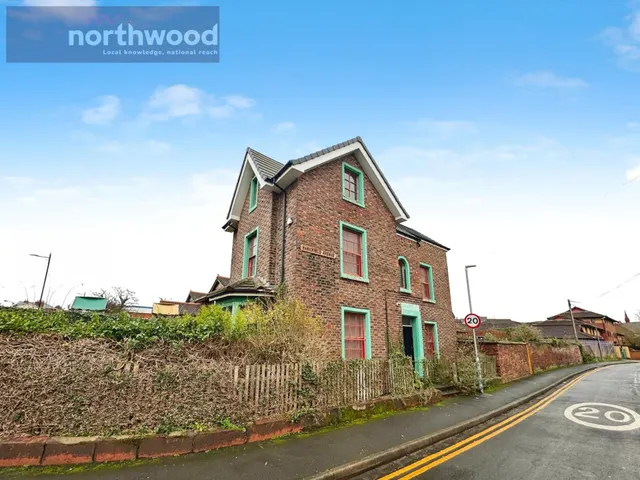 Parkfield Avenue, Birkenhead, CH41, photo 2