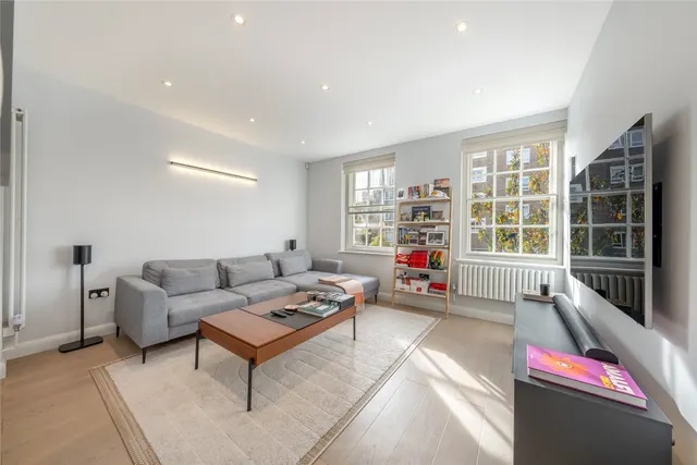 Cochrane Street, St John's Wood, NW8, photo 1