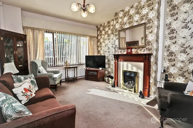 Nuneaton Road, Bulkington, CV12, photo 3