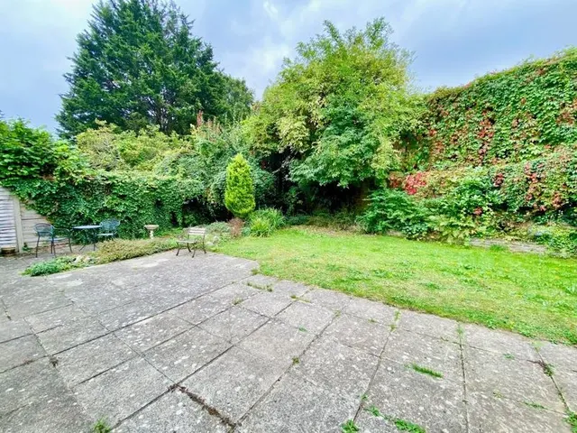 Lesley Close, Bexley, DA5, photo 3