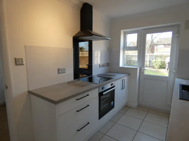 Friary Gardens, Newport Pagnell, MK16, photo 3
