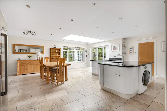 Forestdale, Hindhead, GU26, photo 3