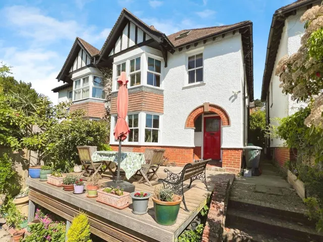 Bartholomew Street, Hythe, CT21, photo 1