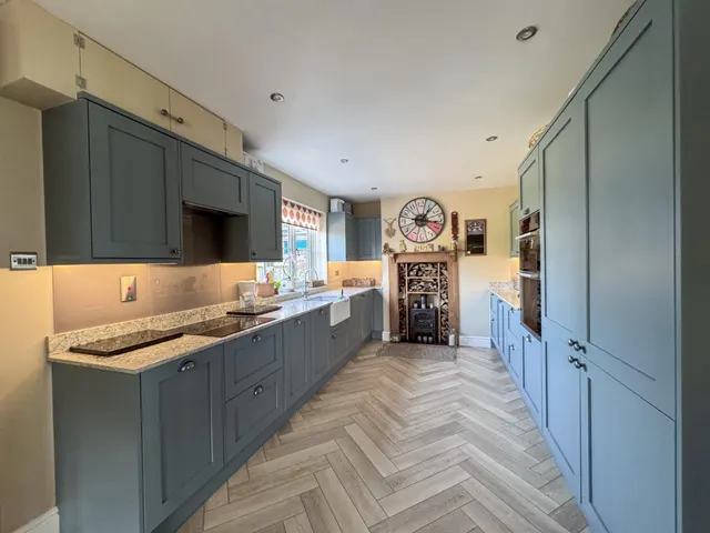 Thorpe Road, Tendring, photo 2