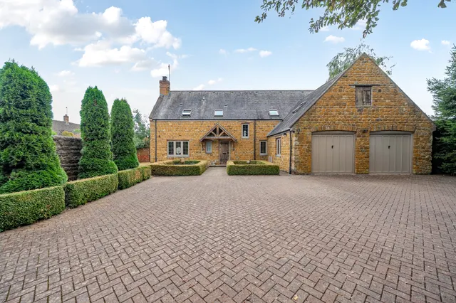 Church Street, Bloxham, OX15, photo 1
