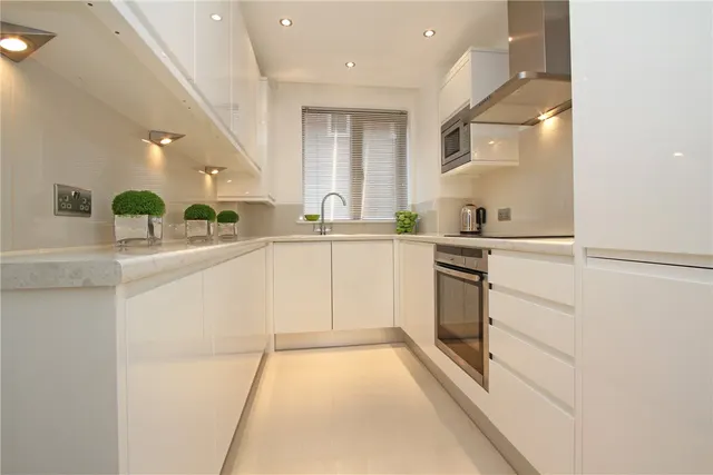 Holbein Place, London, SW1W, photo 2