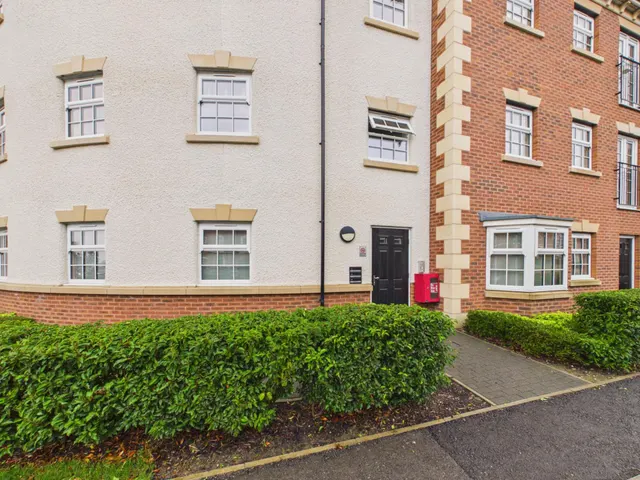 Tay Road, New Lubbesthorpe, LE19, photo 1