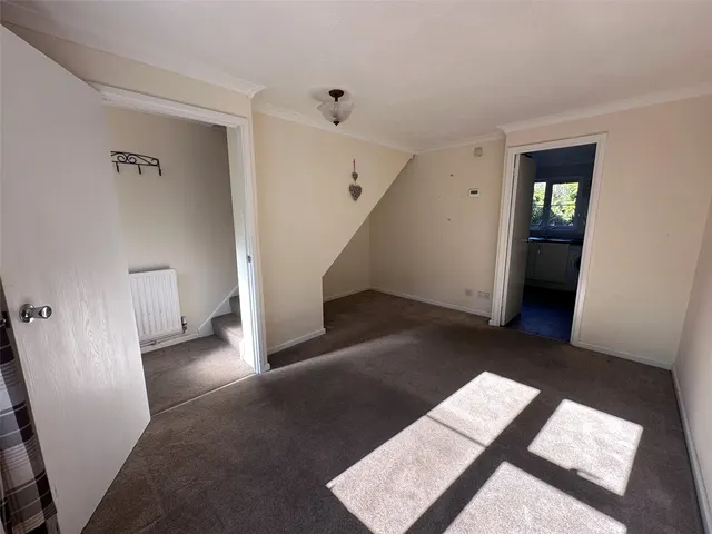 Photo 2 — Diamond Way, Wokingham, Berkshire, RG41 3TU