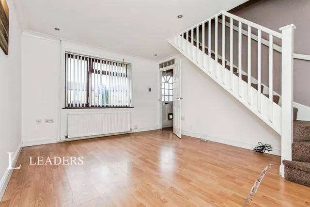 Windsor Gardens, Somersham, PE28, photo 3