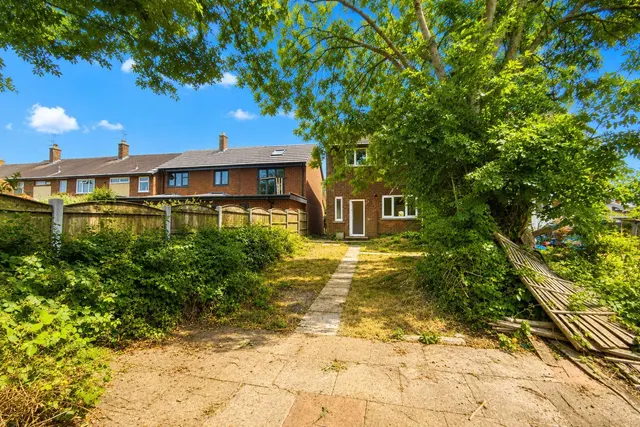 Photo 2 — Heathcote Gardens, Romiley, Stockport, Greater Manchester, SK6
