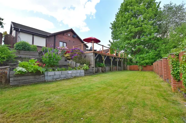 Forest View, Shawclough, OL12, photo 3