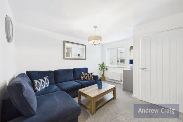 Winder Drive, Hazlerigg, NE13, photo 2