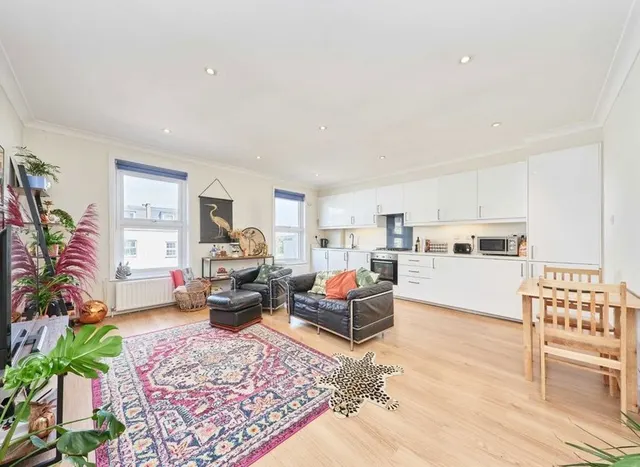 Craven Mews, Battersea, SW11, photo 2
