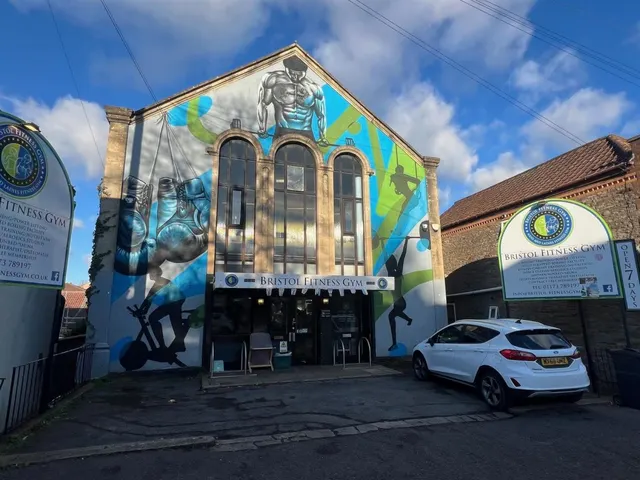 Clouds Hill Road, St George, Bristol, BS5 7LH, photo 1