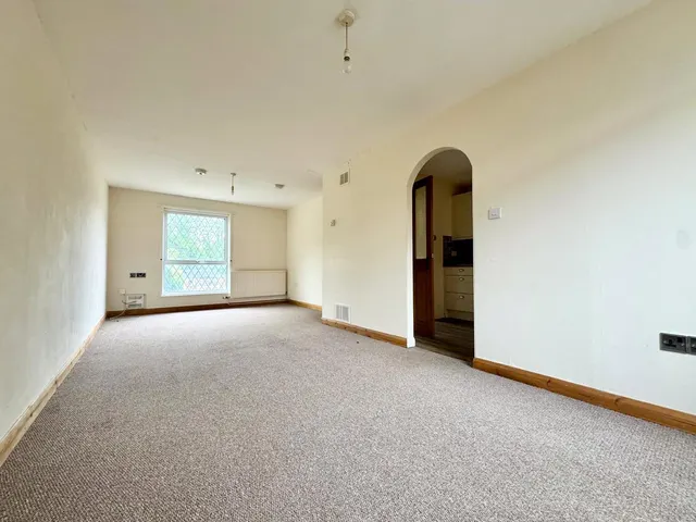 Photo 3 — The Crescent, Llanelwedd, Builth Wells, Powys, LD2 3TR