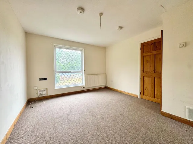 The Crescent, Llanelwedd, LD2, photo 3