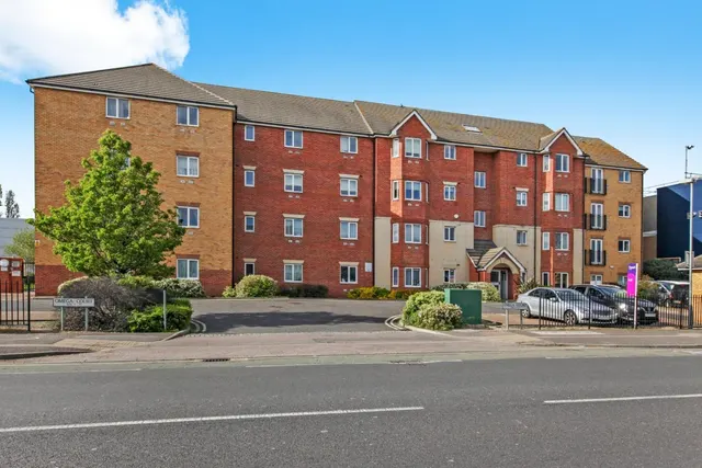 London Road, Romford, RM7, photo 1