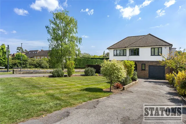 Photo 2 — Waggon Road, Hadley Wood, EN4 0PP