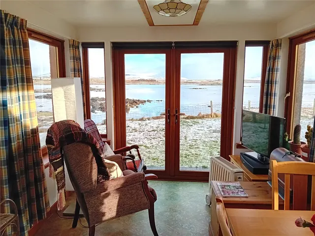Photo 3 — Tigh Na Mara, Knockline, Isle of North Uist, Eilean Siar, HS6 5DZ