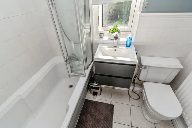 Coronation Road, Wednesbury, WS10, photo 3