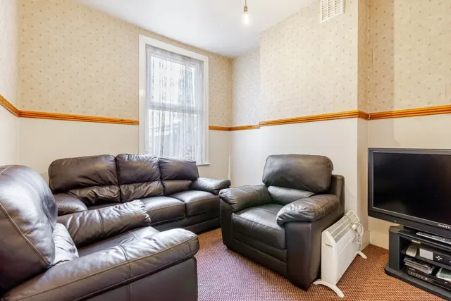 Goldsmith Road, London, SE15, photo 1