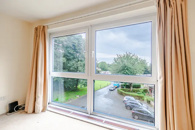 Gledhow Wood Close, Gledhow, LS8, photo 3