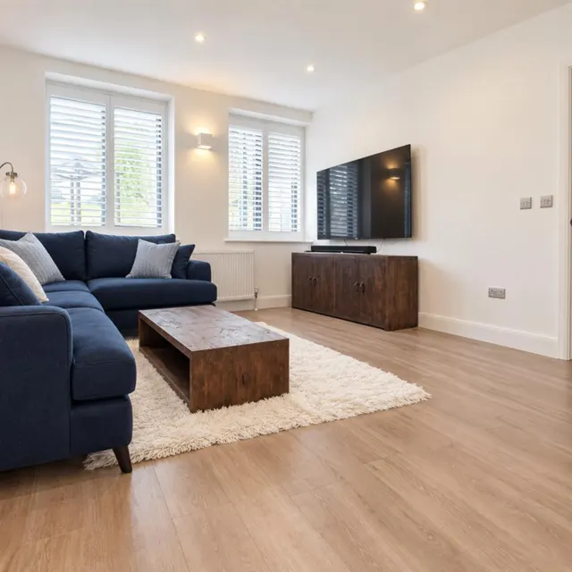 Bay Tree Avenue, Leatherhead, KT22, photo 3