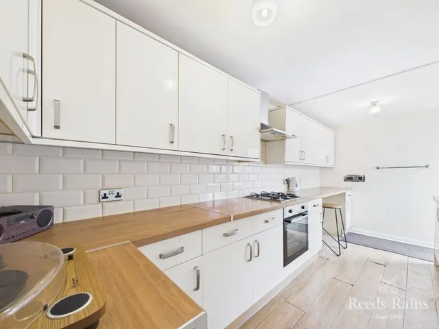Photo 2 — Hessle Road, Hull, East Yorkshire, HU4