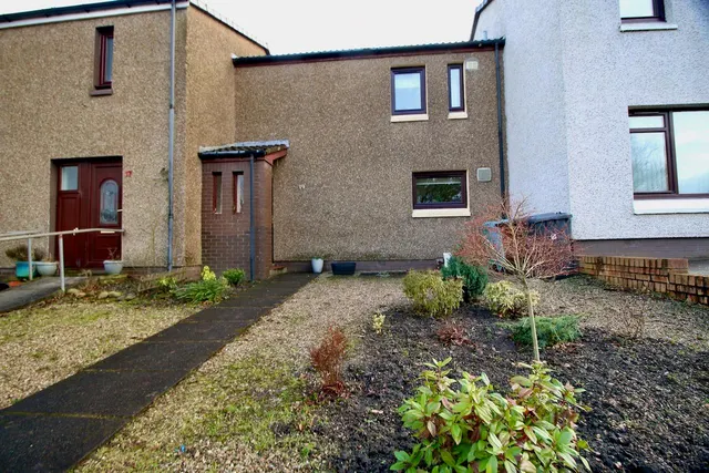 Tomtain Brae, Westfield, G68 9ER, photo 1
