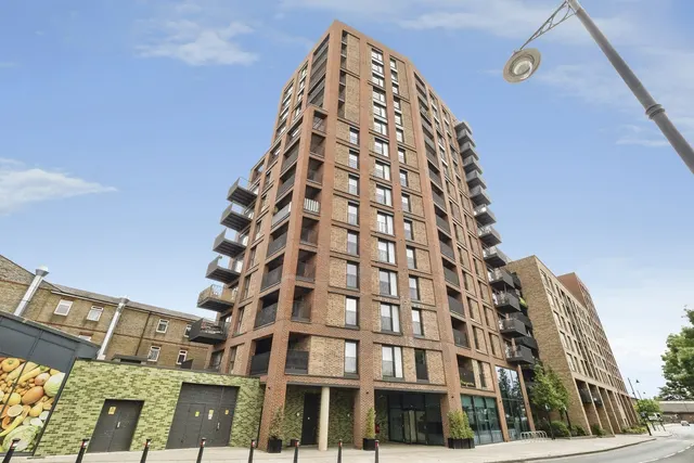 Ron Leighton Way, East Ham, London, E6, photo 1