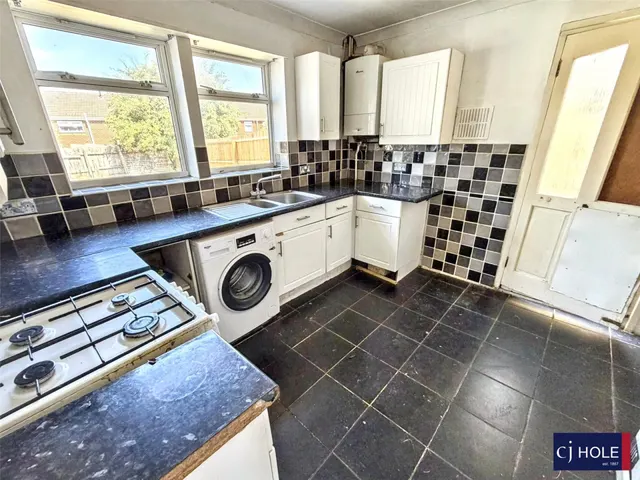 Queens Close, Hucclecote, GL3, photo 2