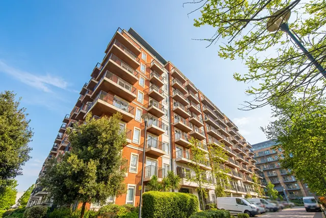 Flat 16, Goldhawk House, 10 Beaufort Square, London, photo 1