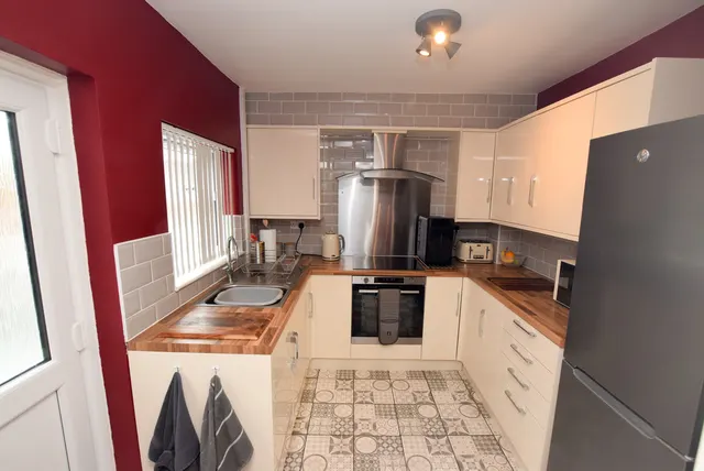 Stafford Road, Oakengates, TF2, photo 2