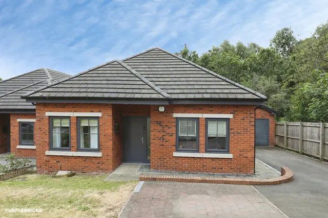 Stafford Avenue, Newcastle, ST5, photo 3