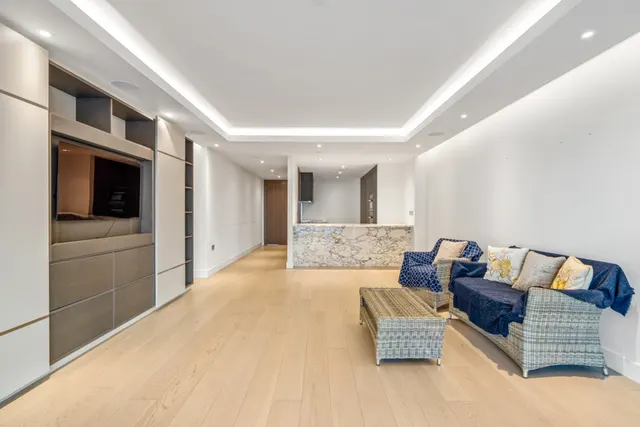 Park Street, Chelsea Creek, SW6, photo 2