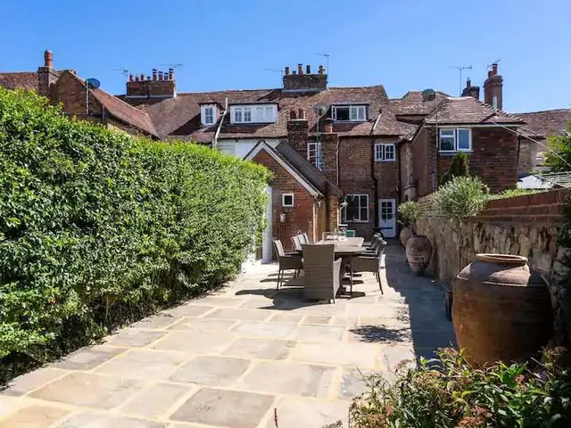 The Green, Westerham, TN16, photo 2
