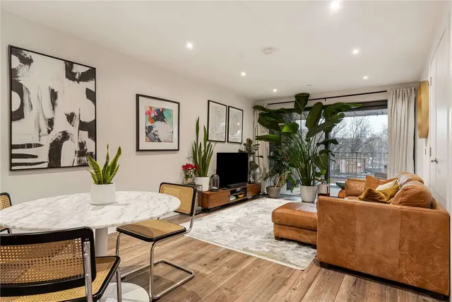 Wallis Road, London, E9 5TF, photo 1