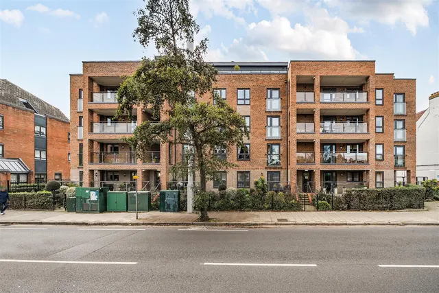 Marsh Road, Pinner, HA5, photo 1