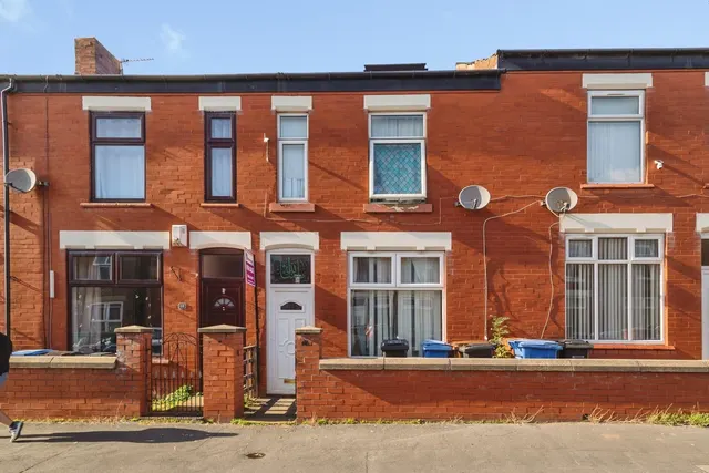 Lowfield Road, Stockport, SK3, photo 1