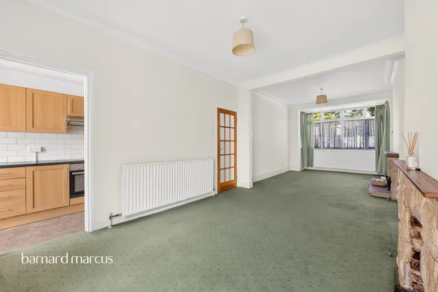 Longfield Avenue, Wallington, SM6, photo 3